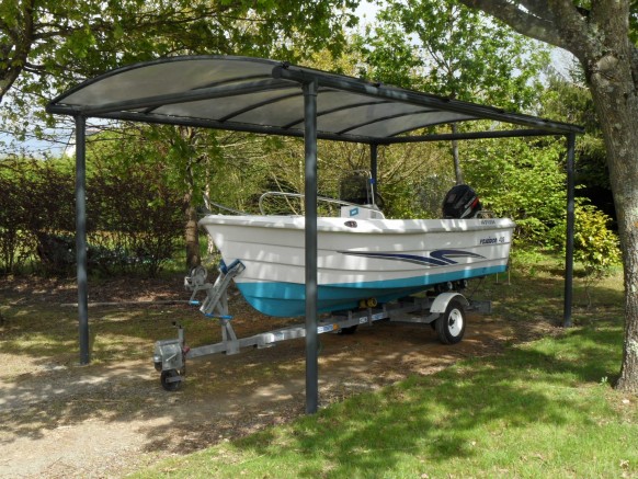 Abri bateau avec un carport métal 