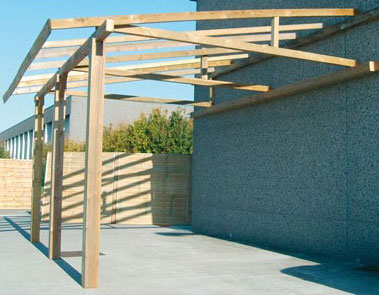 Ossature bois ou charpente à installer comme carport ou abri terrasse