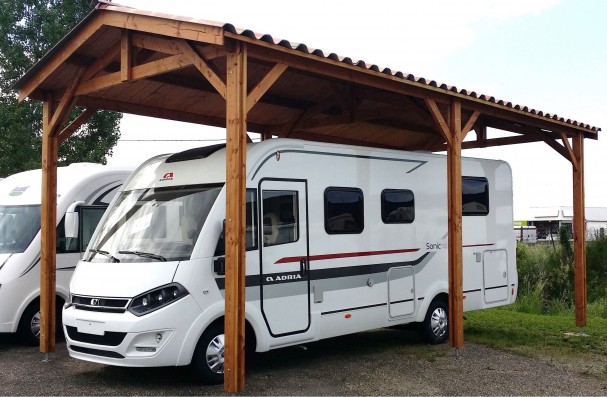 Abri en bois 6 poteaux pour camping-car