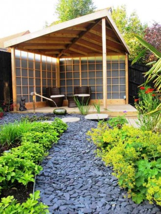 gravier ardoise gris foncé pour un jardin zen japonais abri