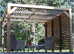 PERGOLA BOIS THERMO TRAITÉ AVEC VENTELLES