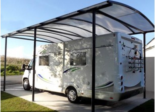 ABRI CAMPING CAR METALLIQUE ET TOIT EN POLYCARBONATE 4.35 x 7.58 M