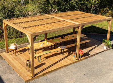 PERGOLA BOIS THERMO TRAITÉ AVEC VENTELLES