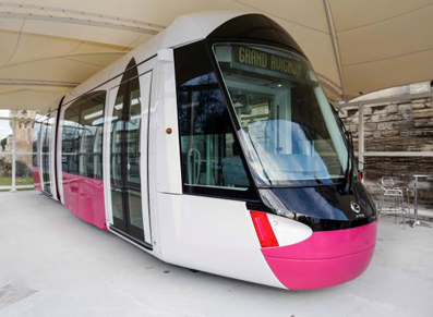 France Abris expose la maquette du futur tramway du Grand Avignon