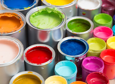 Peindre l’aluminium pour donner de la couleur à vos abris