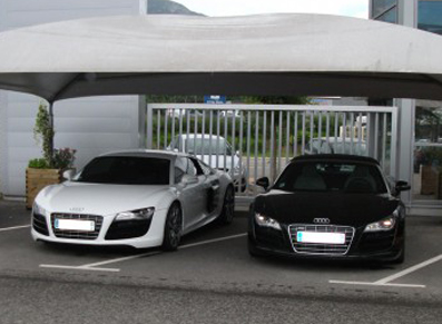 Voiture luxe audi R8 abri carport