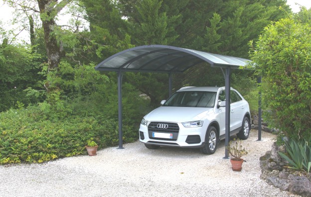 Un carport alu de qualité à moins de 1 000€, c’est possible !