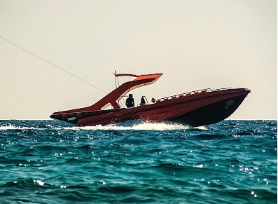 abri pour véhicule de loisirs et bateaux