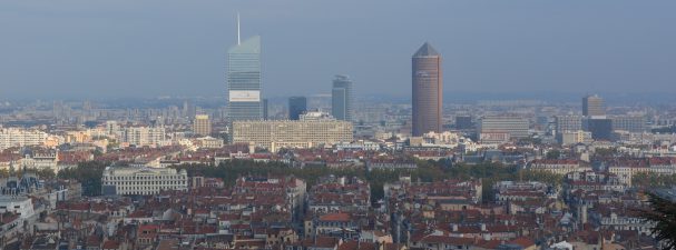 Lyon pour s'offrir un garage en kit métallique