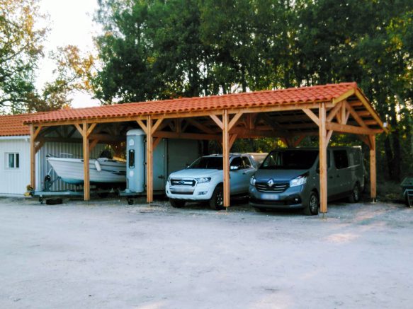 Carport quadruple avec ossature en kit