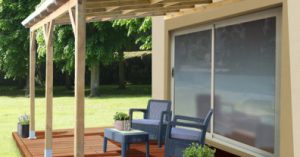 abri terrasse en bois adossable