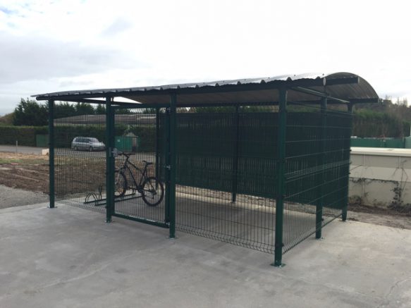 carport vélo et deux roues métallique