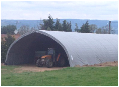 Un tunnel forme basilique de grande hauteur pour stocker sans contrainte