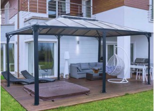 Une pergola à adosser au mur de votre maison ! Une véritable extension vers l'extérieur...