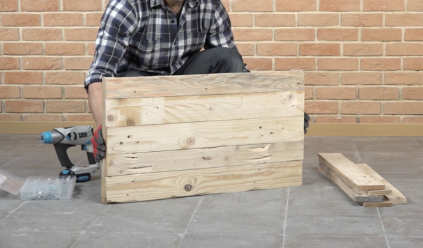 Tuto : fabrication d'un coffre de rangement de jardin fait-maison