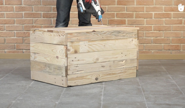 Tuto : fabrication d'un coffre de rangement de jardin fait-maison