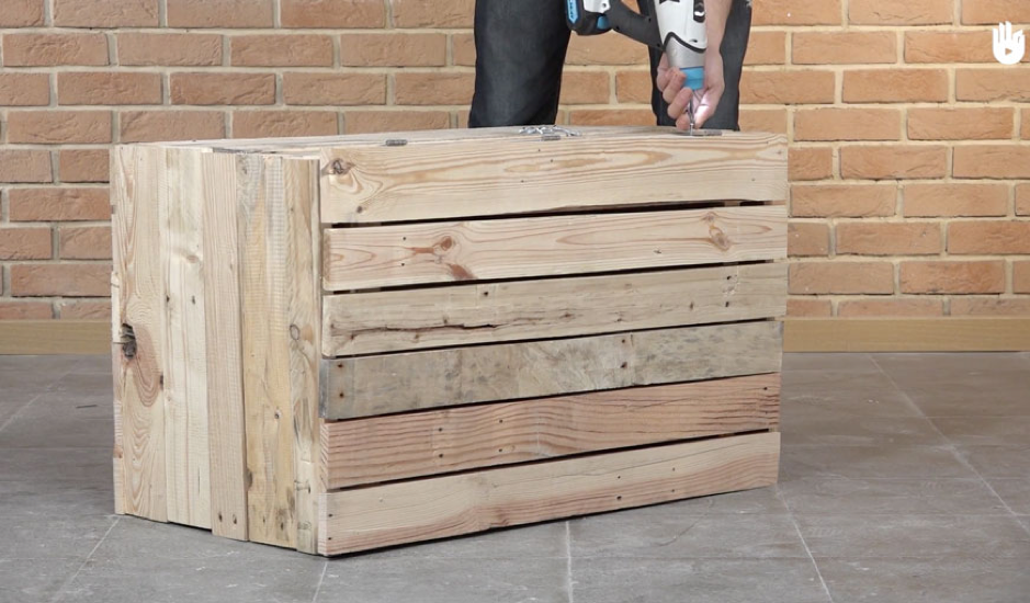 Tuto : fabrication d’un coffre de rangement de jardin fait-maison