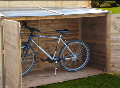 Un coffre de jardin en bois pour protéger votre vélo. Malin, non ?
