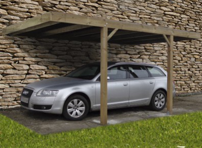 Un carport en bois à adosser au mur de sa maison... Pratique pour décharger son coffre et protéger sa carrosserie