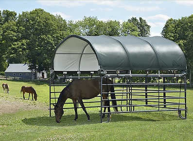 Abri souple pour chevaux, un tunnel en toile à prix réduit !