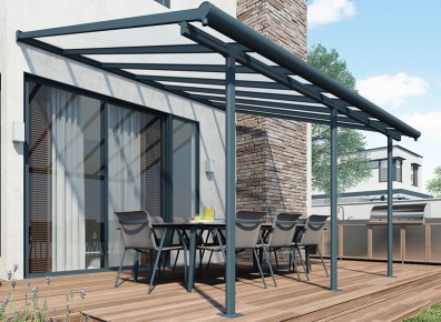 Un toit de terrasse en aluminium pour se protéger du soleil et de la pluie