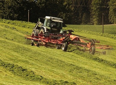 Abri véhicule agricole : voiture, tracteur, utilitaire…