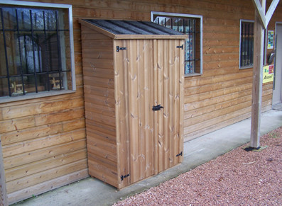 rangement de jardin en bois