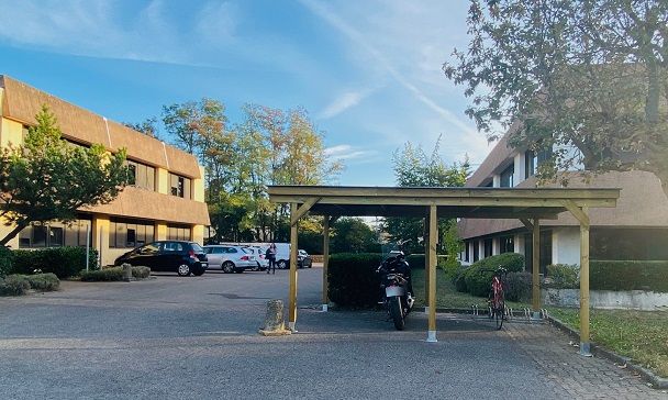 Carport vélo pour une entreprise