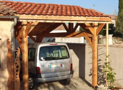 Ossature bois Douglas : le choix pour aménager un carport voiture