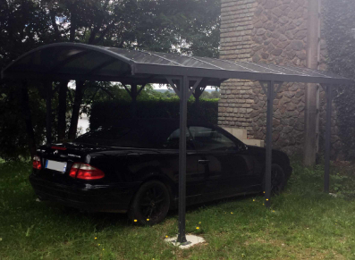 Un carport aluminium en acier galvanisé