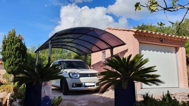 carport métallique monté chez vous