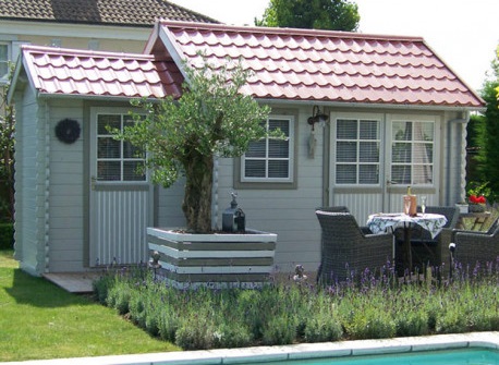 Maison de jardin pour utiliser une piscine