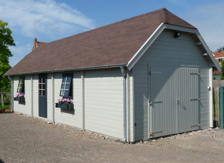 abri garage avec un récupérateur d'eau