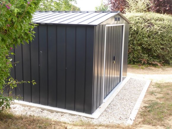 Quel revêtement de toiture pour mon abri de jardin? Epdm, bac