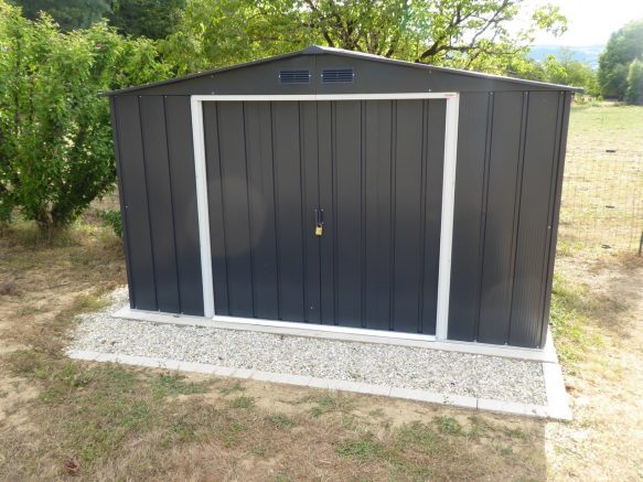 Abri de jardin métal pour l’extérieur