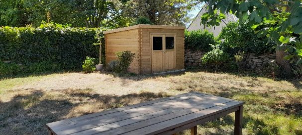 cabane de rangement polyvalente