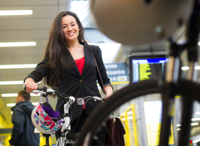 La LOM prévoit des abris vélos installés dans les gares françaises