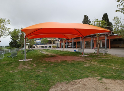 Abri carport métallotextile pour un hippodrome