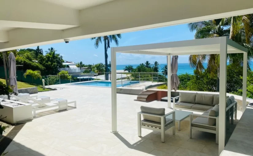 Pergola bioclimatique : faites attention à ces 3 détails pour ne surtout pas regretter votre achat !