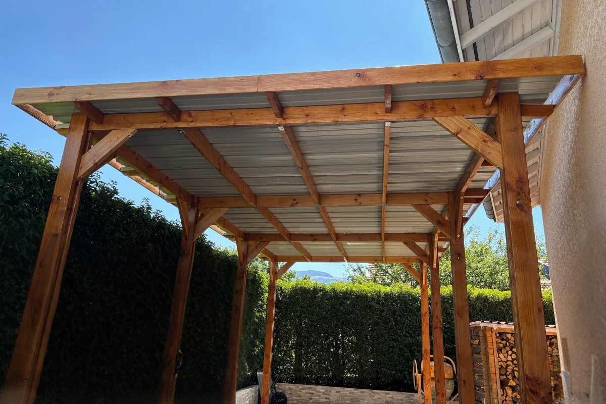 en bois, en métal ou en toile, le carport camping car protège