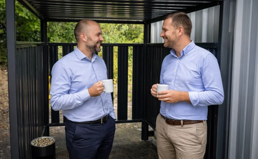 Abri fumeur : que dit la réglementation ?