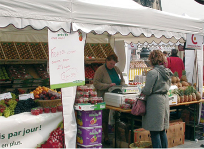 des stands pour les commerçants itinérants